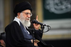 اشرافیگری و بیتوجهی به مستضعفان ارتجاع و حرکات ضدانقلابی است
