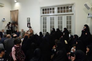 من در خصوص این قضایا حرفهایی دارم و در وقت آن با مردم سخن خواهم گفت/آنچه مانع دشمن است، وجود روح شجاعت و فداکاری در ملت است