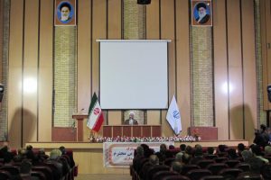 تاراج کارخانهها و اخراج ۳۰ هزار نفر از کارگران