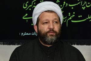 دولت به صورت جدی مطالبات خانواده قربانیان فاجعه منا را پیگیری کند