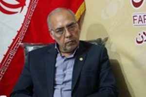 مسئولی که توانایی انجام کار ندارد صندلی را برای جوانان خالی کند