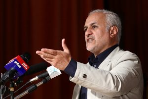 توپخانه “حسن عباسی” به سمت اصولگرایان چرخید!