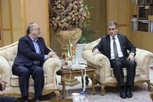 پیگیری روند صدور روادید برای تجار گیلانی در مرز آستارا