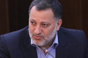 کسی حق ندارد در فضای مجازی و عینی وارد حریم خصوصی نامزدها شود