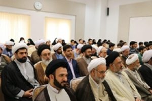 طلاب و روحانیون ؛ حقوق یا شهریه ؟