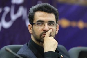 آقای جهرمی! درباره استخدامهای فامیلی خود توضیح دهید