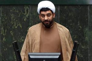 دولت میخواهد کوتاهی گذشته را با جذب سلبریتیها جبران کند/ اگر قرار است معافیت مالیاتی باشد بهتر است برای فرهنگیان باشد/ از نوبخت تعجب میکنم به عنوان مجری برنامه ششم انتظار بیجا ایجاد میکند