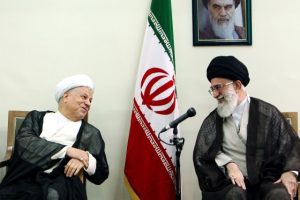 خوش و بش مقام معظم رهبری و هاشمی رفسنجانی