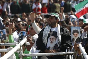 رهبر معظم انقلاب اسلامی چهارشنبه با مردم کنگاور و شهرهای اطراف دیدار کردند