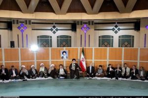 هیأت وزیران، پس از جلسه ویژه در کرمانشاه، به حضور رهبر معظم انقلاب اسلامی رسید