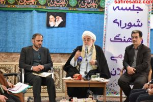 میرزا کوچک، نماد دفاع از حریم اسلام و کشور