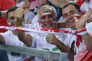 تصویری از حواشی دیدار والیبال ایران و لهستان