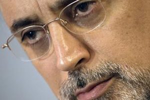باز هم فرد غیر متخصصی که سفیر شد !