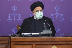 ملت ایران حق عقب نشینی و درجا زدن ندارد