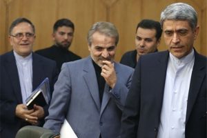 مجوزهای قانونی برای پرداختهای نجومی را چه کسانی صادر کردند؟