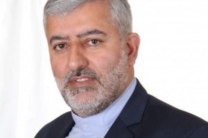 دوری مسؤولین از جناحبندیها در ارائه خدمت به مردم