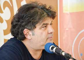 نان صدایم را نمیخورم